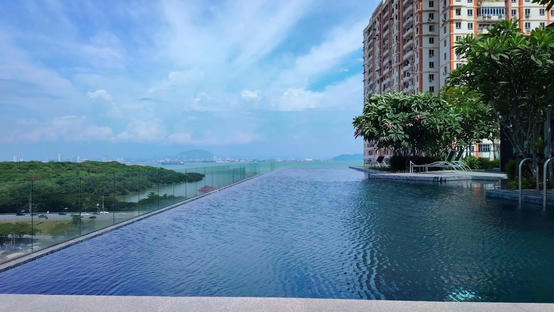 Apartment Premium Familystay Urban Suites-3Br 14 Pax Jelutong