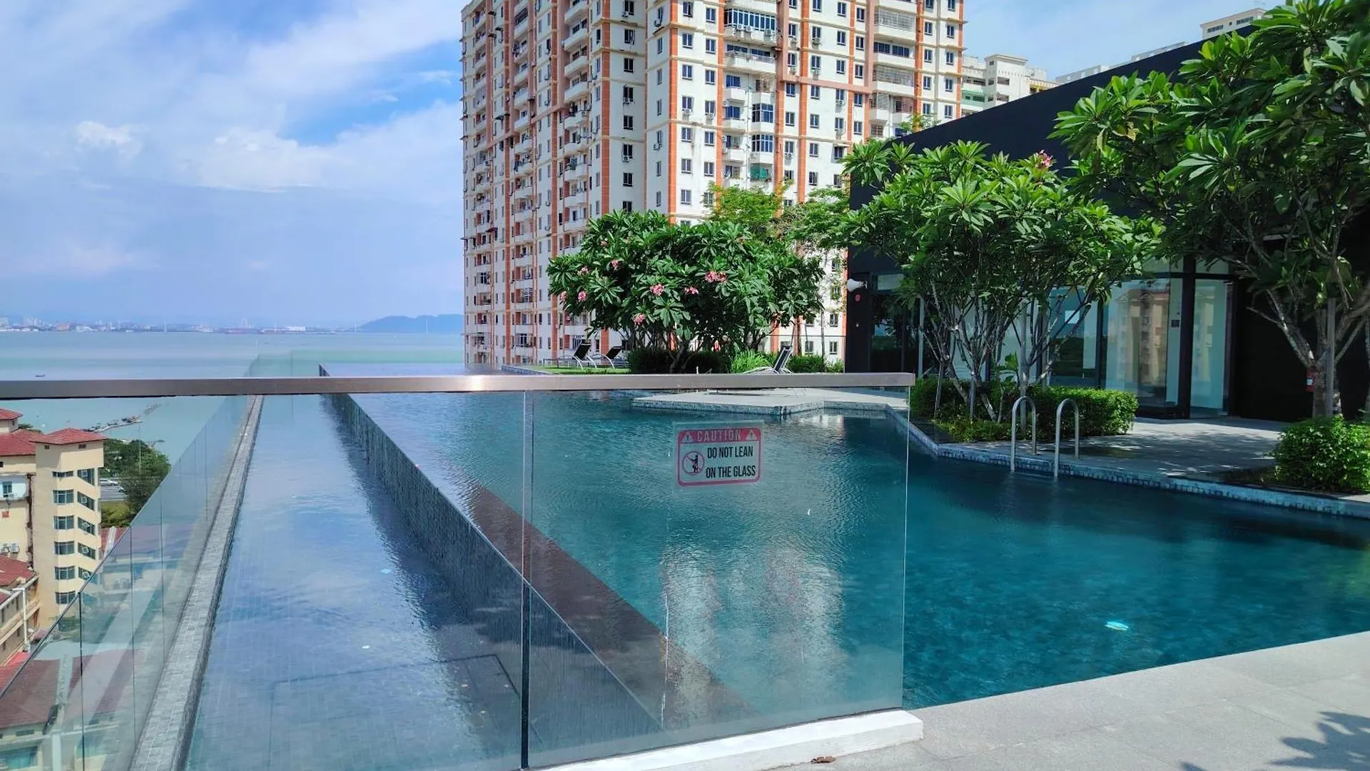 Premium Familystay Urban Suites-3Br 14 Pax Jelutong Apartment