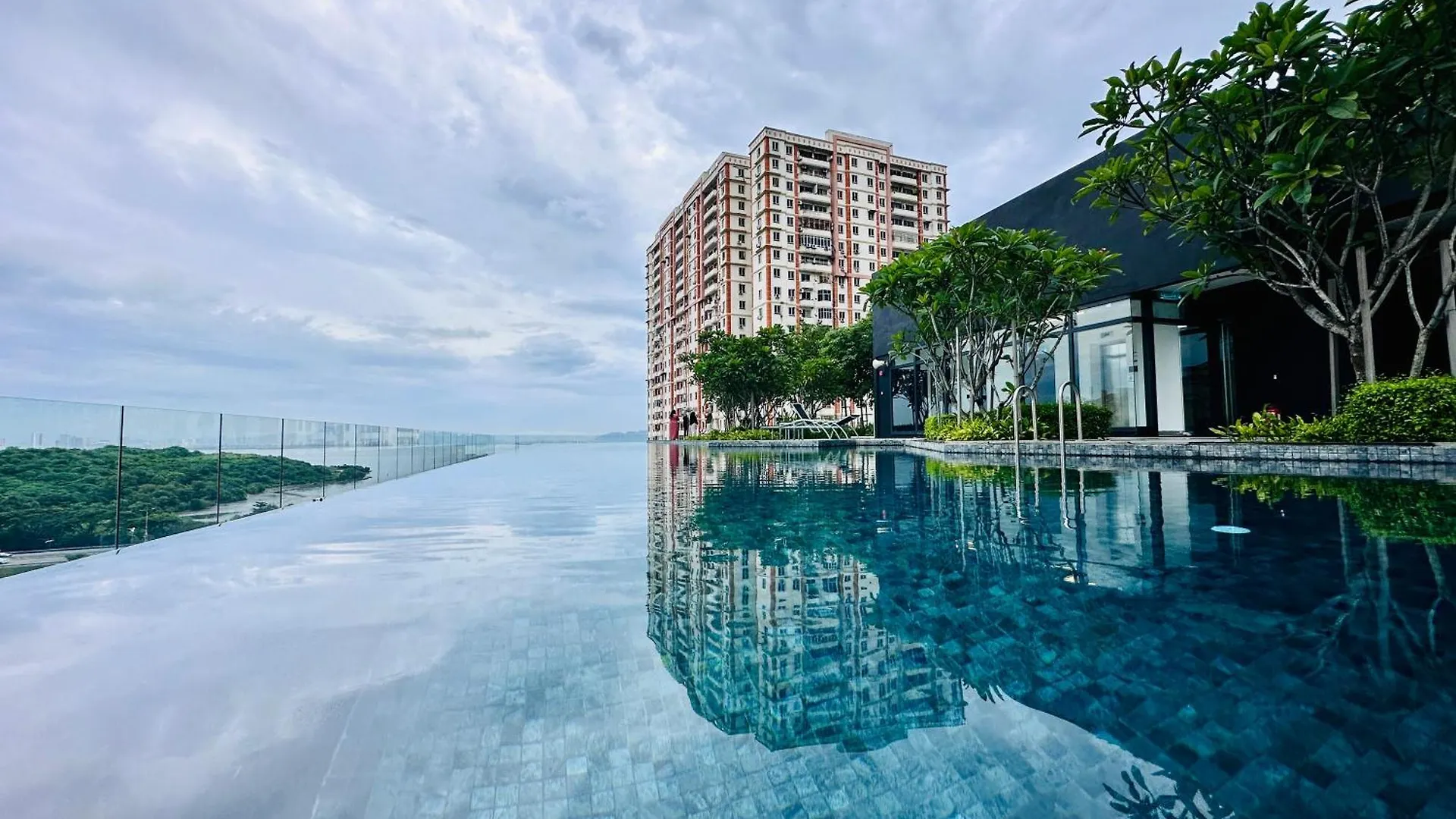 Premium Familystay Urban Suites-3Br 14 Pax Jelutong