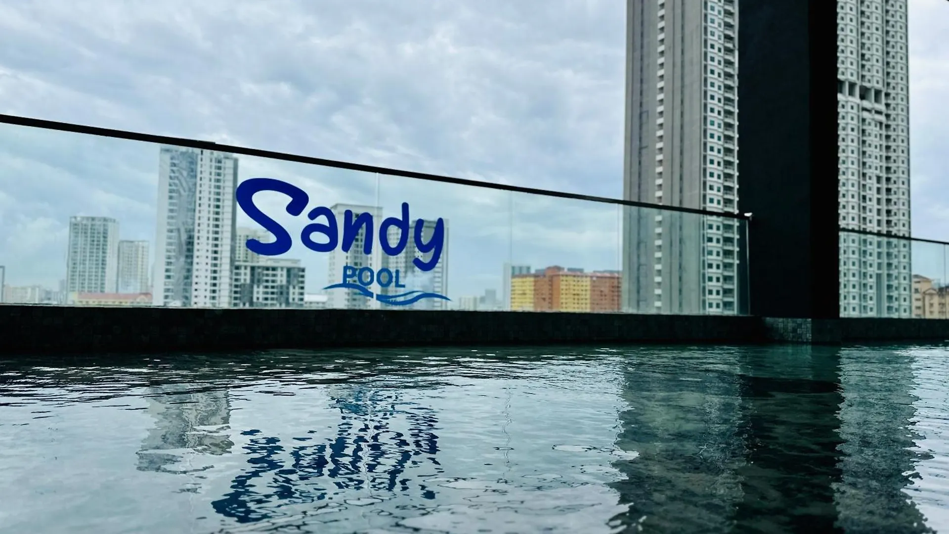Premium Familystay Urban Suites-3Br 14 Pax Jelutong