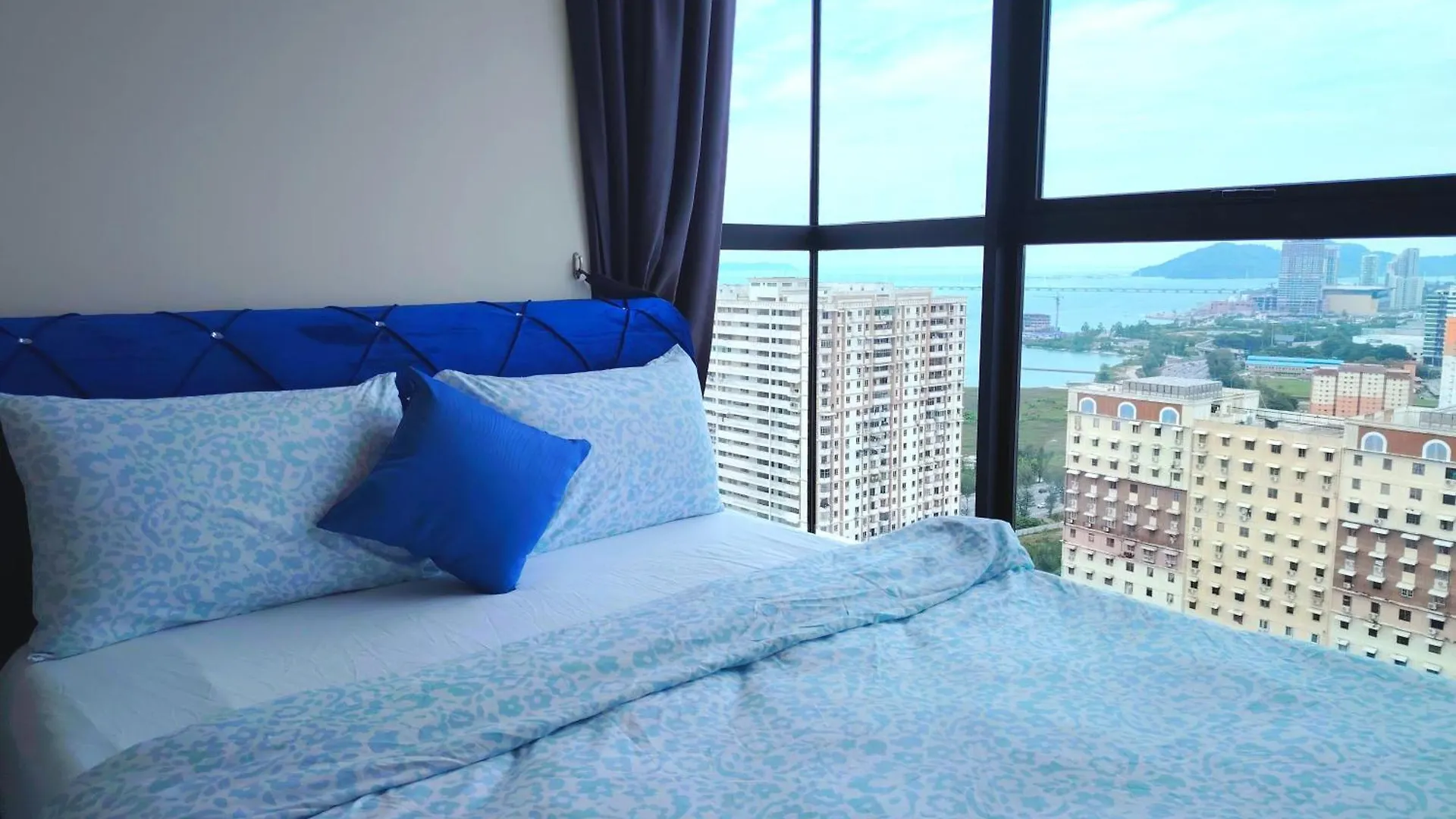 Premium Familystay Urban Suites-3Br 14 Pax Jelutong 0*,