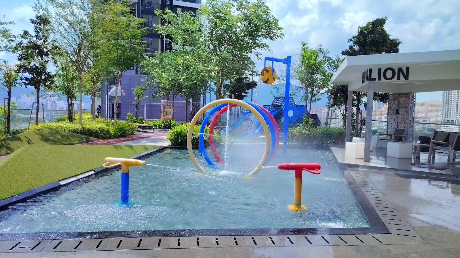 Premium Familystay Urban Suites-3Br 14 Pax Jelutong 0*,  Malezja